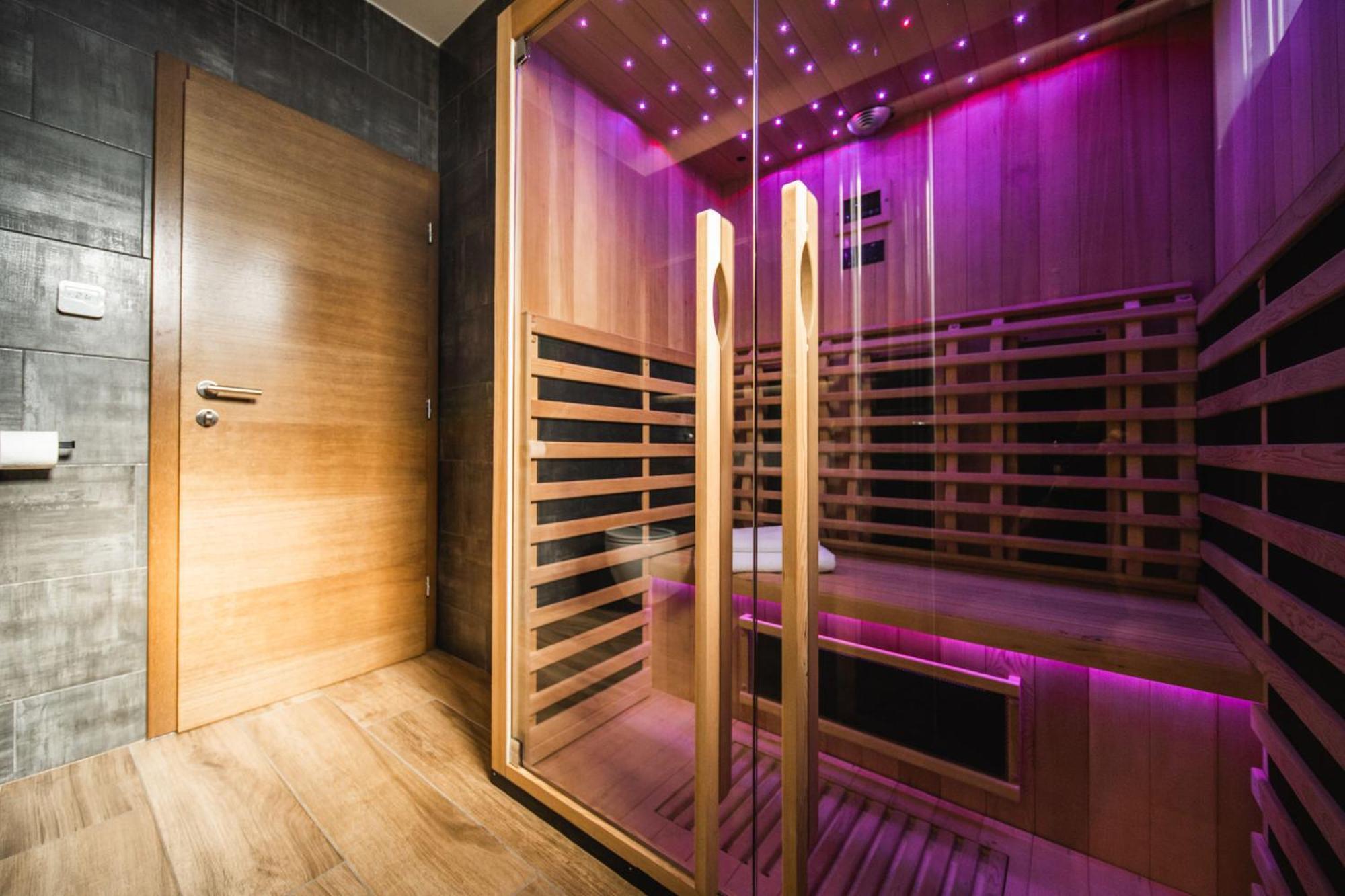 K Relax Place, Varazdinske Toplice, Modern Home With Sauna, Jacuzzi, Wifi Eksteriør billede