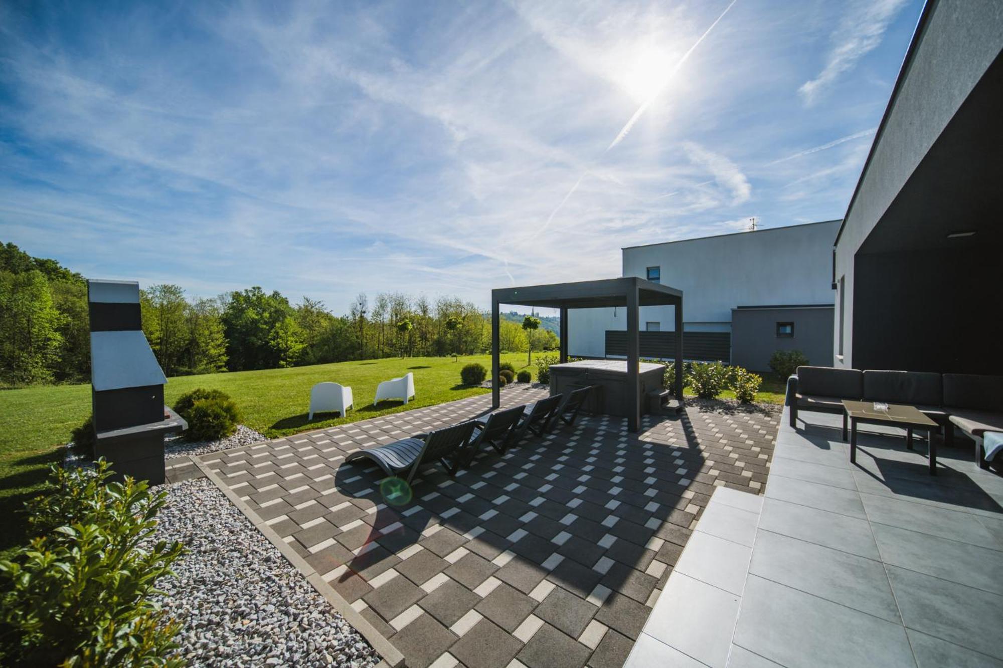 K Relax Place, Varazdinske Toplice, Modern Home With Sauna, Jacuzzi, Wifi Eksteriør billede